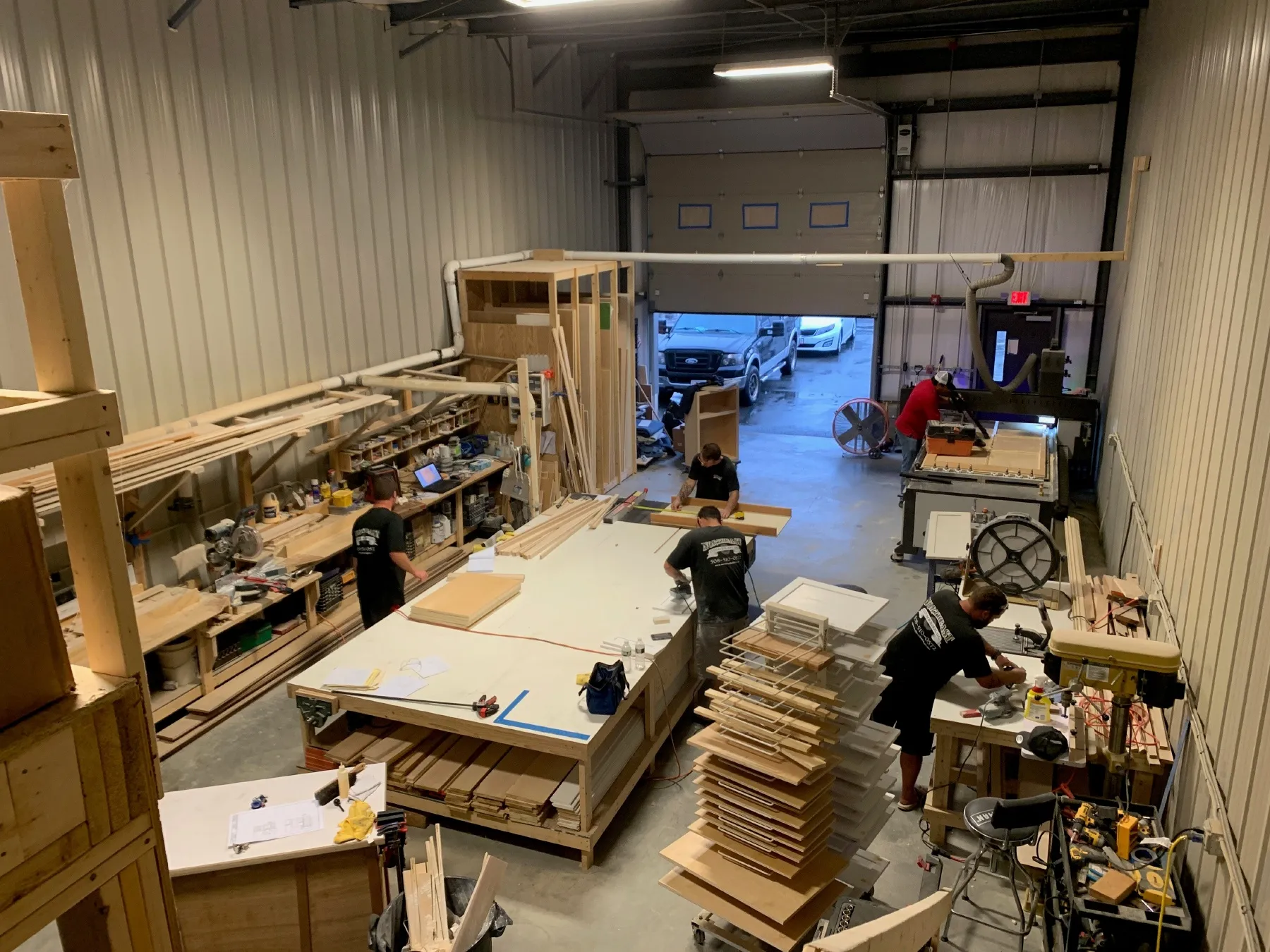 Overview of the cabinet manufacturing shop floor